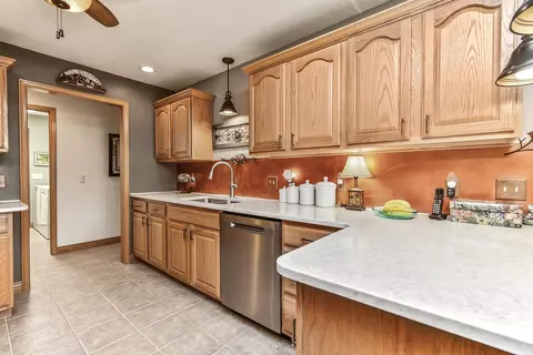 Kitchen - 509 Clover Ct, Nixa, MO 65714 photo 2 of 5
