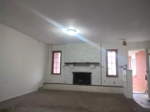 2508 E Seminole, Springfield, MO 65804 photo 2