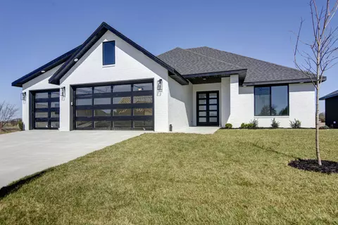 1875 E Cobblestone Dr, Ozark, MO 65721 photo 2