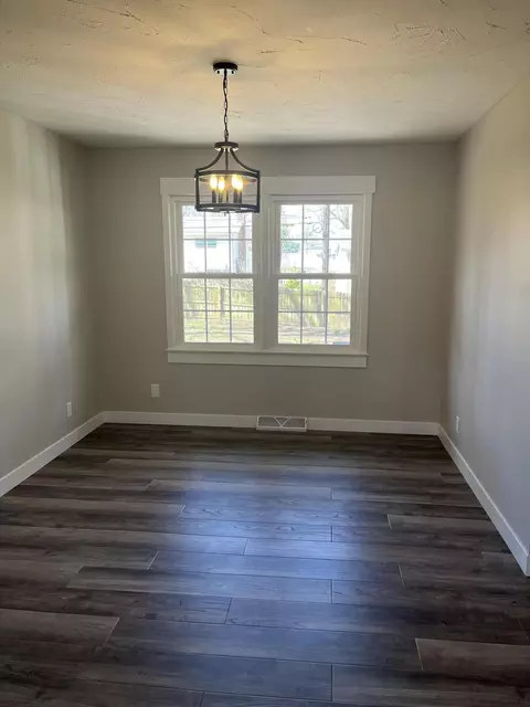 Other - 2827 S Chantilly Ln, Springfield, MO 65804 photo 2 of 17