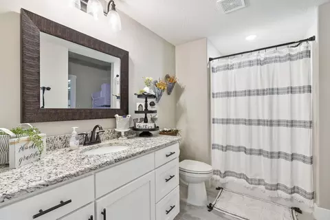 Bath - 4700 Florence Ave, Ozark, MO 65721 photo 4 of 4