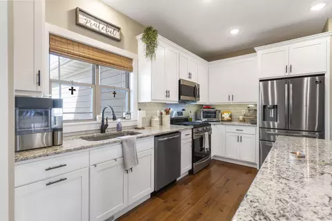 Kitchen - 4700 Florence Ave, Ozark, MO 65721 photo 2 of 3