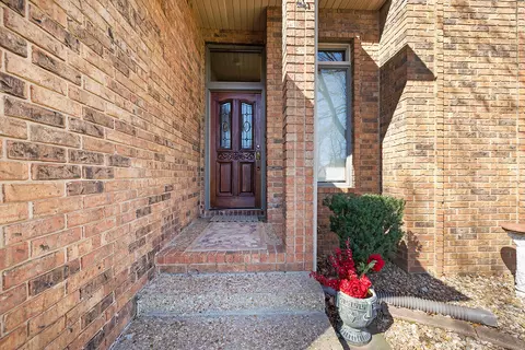 1929 S Forrest Heights Ave, Springfield, MO 65809 photo 2