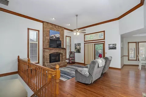 4805 S Pratt Ave, Springfield, MO 65804 photo 6