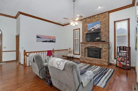 4805 S Pratt Ave, Springfield, MO 65804 photo 7