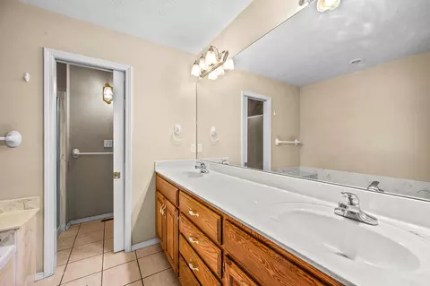 404 S Melaleuca Dr, Springfield, MO 65809 photo 15
