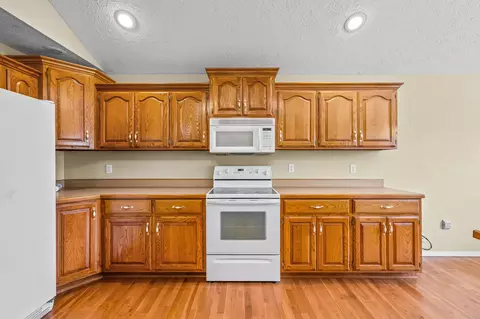 404 S Melaleuca Dr, Springfield, MO 65809 photo 8