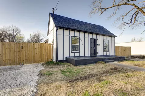 1020 E Commercial St, Springfield, MO 65803