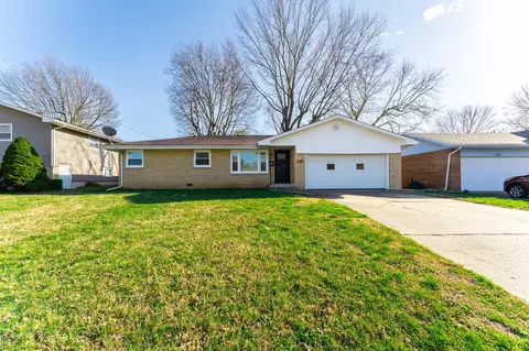 2128 E Monroe Ter, Springfield, MO 65802