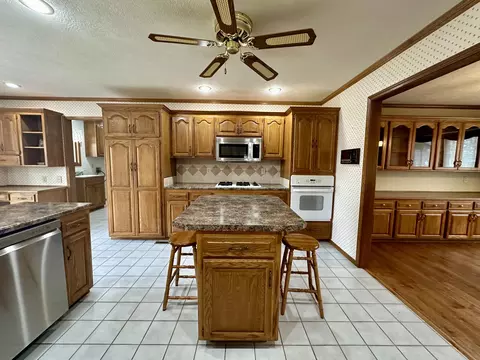 147 Lundh Blvd, Marshfield, MO 65706 photo 11