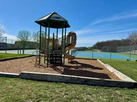 1696 W Silver Oak Dr, Springfield, MO 65810 photo 55