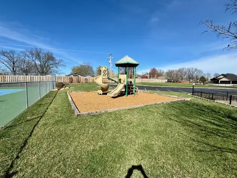 1696 W Silver Oak Dr, Springfield, MO 65810 photo 56