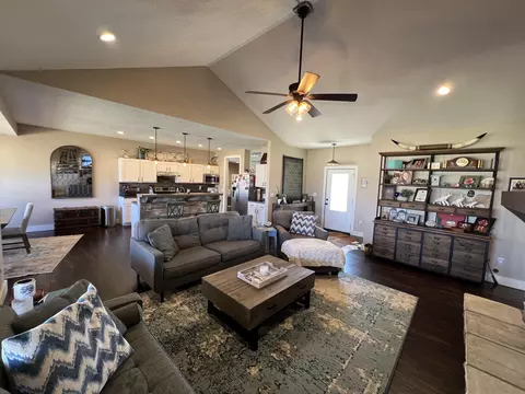 1407 E 14th St, Mountain Grove, MO 65711 photo 14