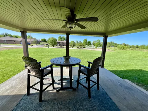 1407 E 14th St, Mountain Grove, MO 65711 photo 4