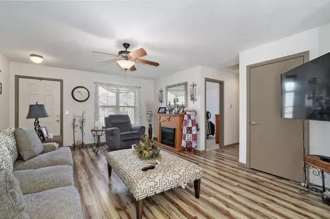 620 E Bedford St, Marshfield, MO 65706 photo 6