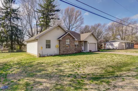 620 E Bedford St, Marshfield, MO 65706 photo 2