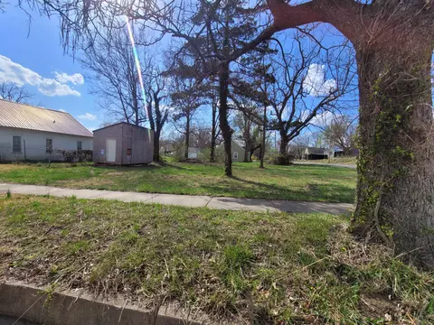 513 Peabody Ave, Cabool, MO 65689 photo 1