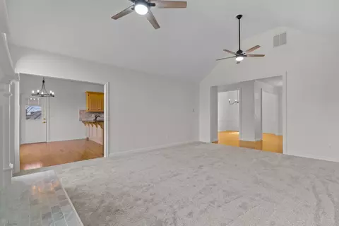 3813 E Kingsbury St, Springfield, MO 65809 photo 10