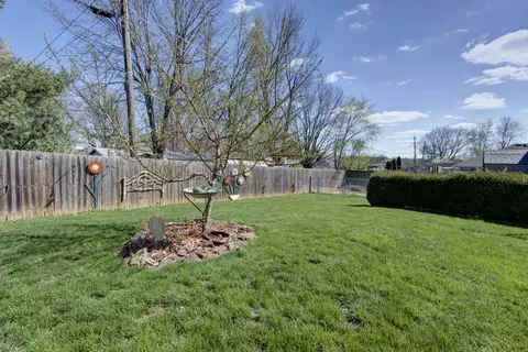 402 South St, Willard, MO 65781 photo 13