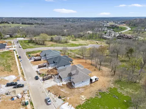 3920 E Woodhue St, Springfield, MO 65802 photo 13
