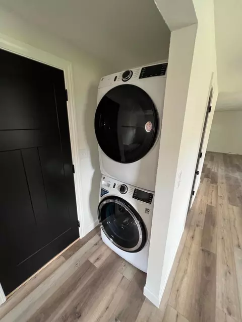1528 E Buena Vista St, Springfield, MO 65804 photo 6