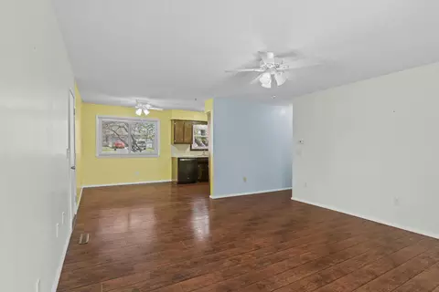 5447 S Honeysuckle Ln, Battlefield, MO 65619 photo 8