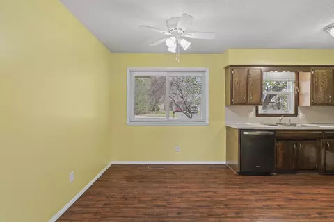 5447 S Honeysuckle Ln, Battlefield, MO 65619 photo 9