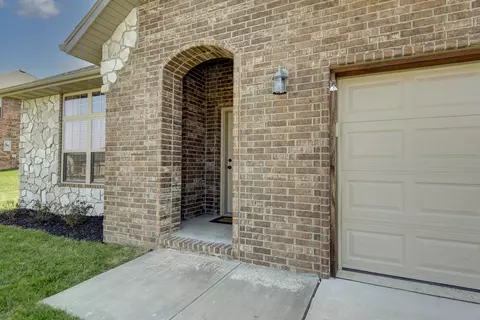 760 E Gallup Hill Rd, Nixa, MO 65714 photo 2