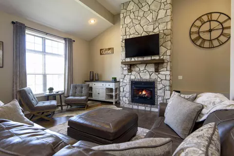 760 E Gallup Hill Rd, Nixa, MO 65714 photo 3