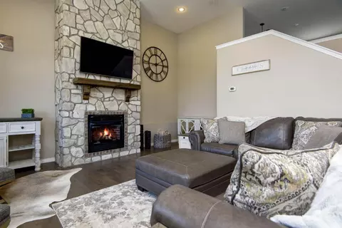 760 E Gallup Hill Rd, Nixa, MO 65714 photo 4
