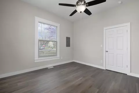 923 N Prospect Ave, Springfield, MO 65802 photo 24
