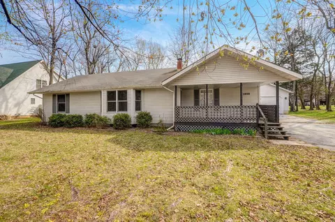 2808 N Oakland Ave, Springfield, MO 65803