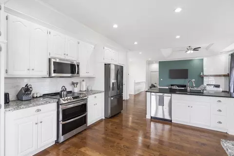 2135 S Cedar Hill Ave, Springfield, MO 65809 photo 6