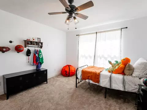 Bedroom - 100 Pond View Dr, Marshfield, MO 65706 photo 6 of 12