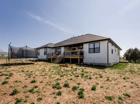 Exterior - 100 Pond View Dr, Marshfield, MO 65706 photo 8 of 9