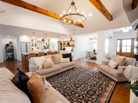 Living - 100 Pond View Dr, Marshfield, MO 65706 photo 3 of 4
