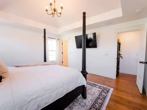Bedroom - 100 Pond View Dr, Marshfield, MO 65706 photo 10 of 12