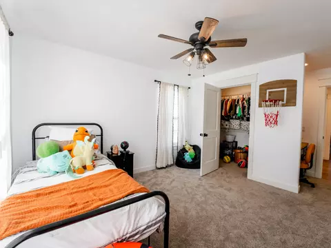 Bedroom - 100 Pond View Dr, Marshfield, MO 65706 photo 5 of 12
