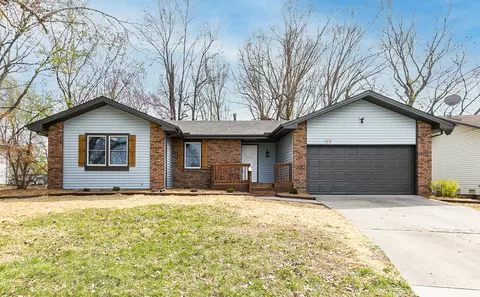 808 W Sunset St, Springfield, MO 65807