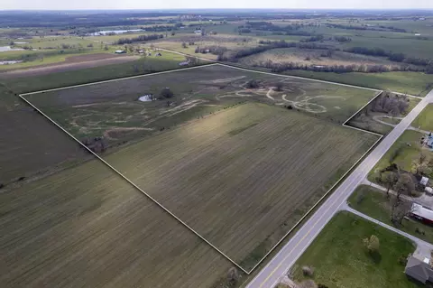 7 NE 770 Rd, Clinton, MO 64735