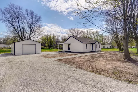 1852 N Marlan Ave, Springfield, MO 65803