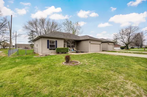 198 W Walnut St, Nixa, MO 65714 photo 3