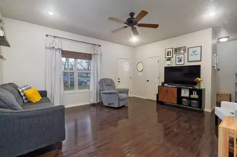 198 W Walnut St, Nixa, MO 65714 photo 7