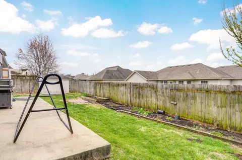 Exterior - 931 N Travis Ave, Republic, MO 65738 photo 8 of 9