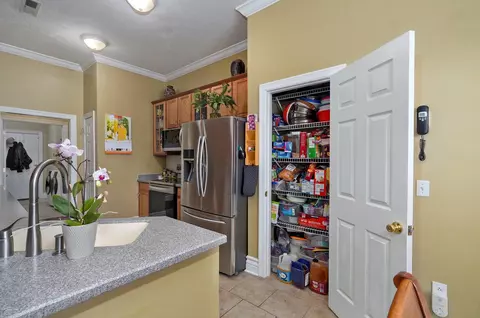 Kitchen - 931 N Travis Ave, Republic, MO 65738 photo 3 of 4