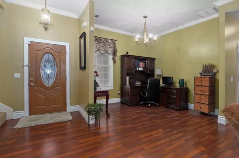 Living - 931 N Travis Ave, Republic, MO 65738 photo 1 of 4