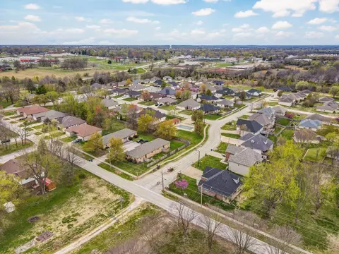 View/Area - 931 N Travis Ave, Republic, MO 65738 photo 2 of 2