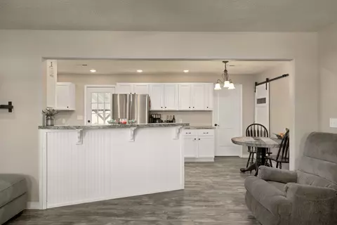 404 Harrison St, Nixa, MO 65714 photo 6