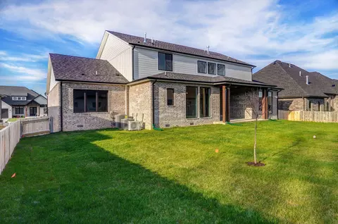 Exterior - 882 Emerald Ter, Nixa, MO 65714 photo 11 of 13