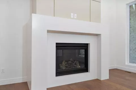 Living - 882 Emerald Ter, Nixa, MO 65714 photo 2 of 3